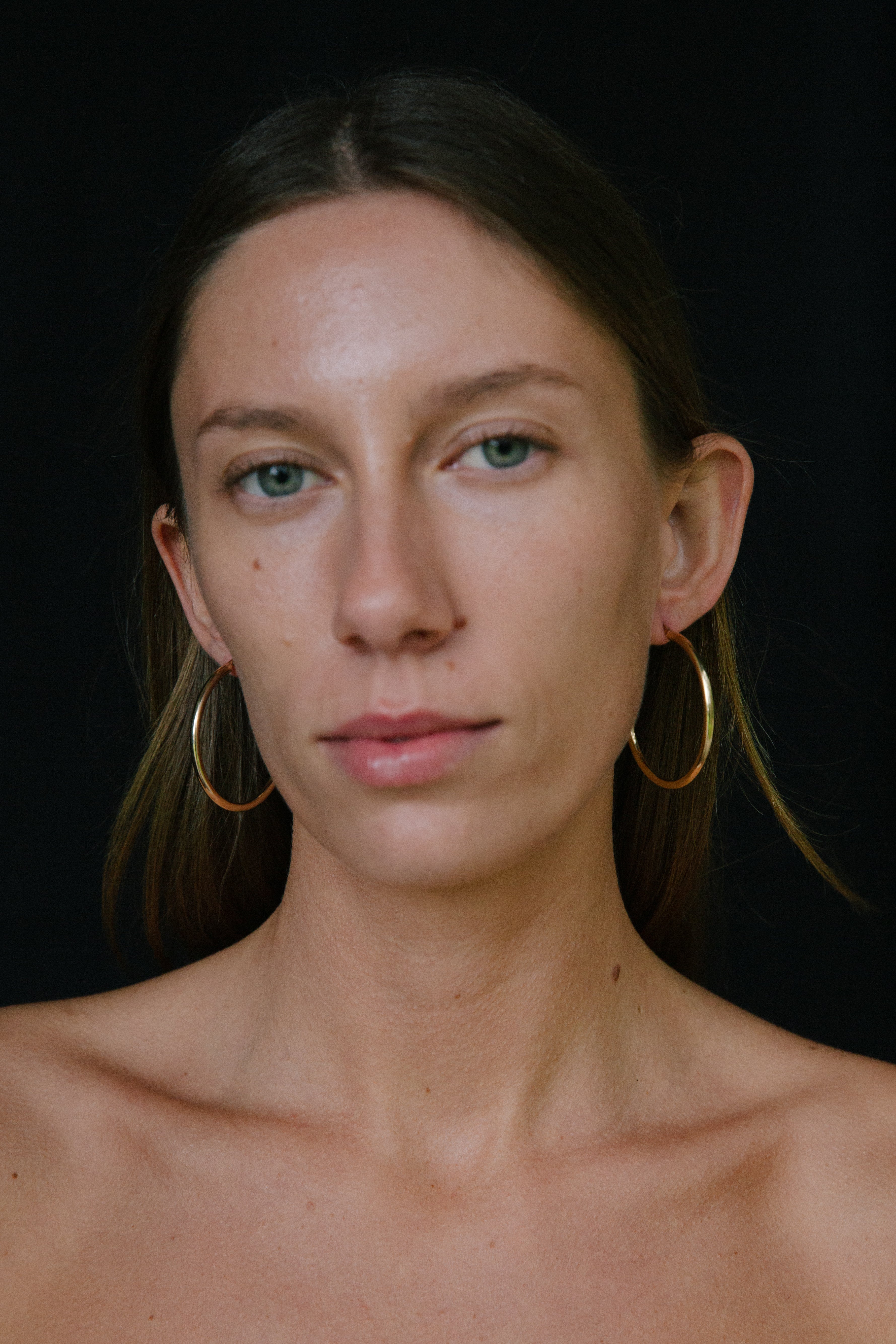 CHARLOTTE HOOP EARRINGS IN GOLD