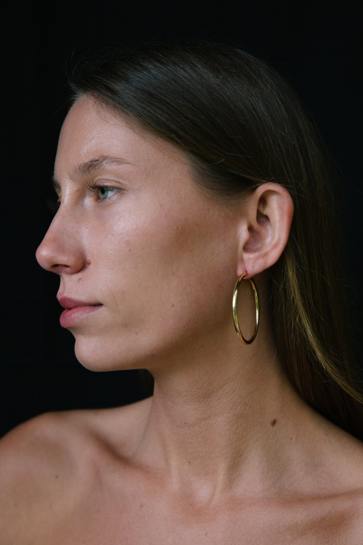 CHARLOTTE HOOP EARRINGS IN GOLD-thumbmail-3