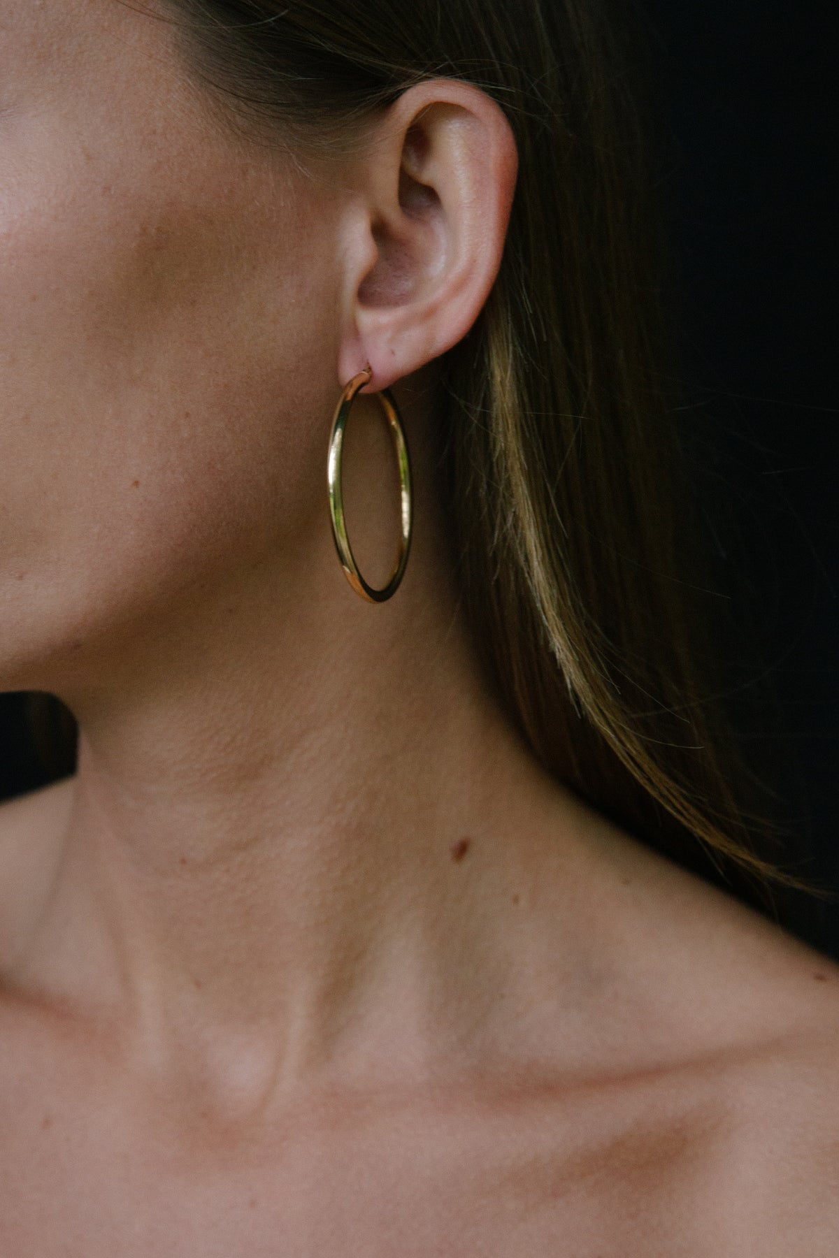 CHARLOTTE HOOP EARRINGS IN GOLD-thumbmail-4