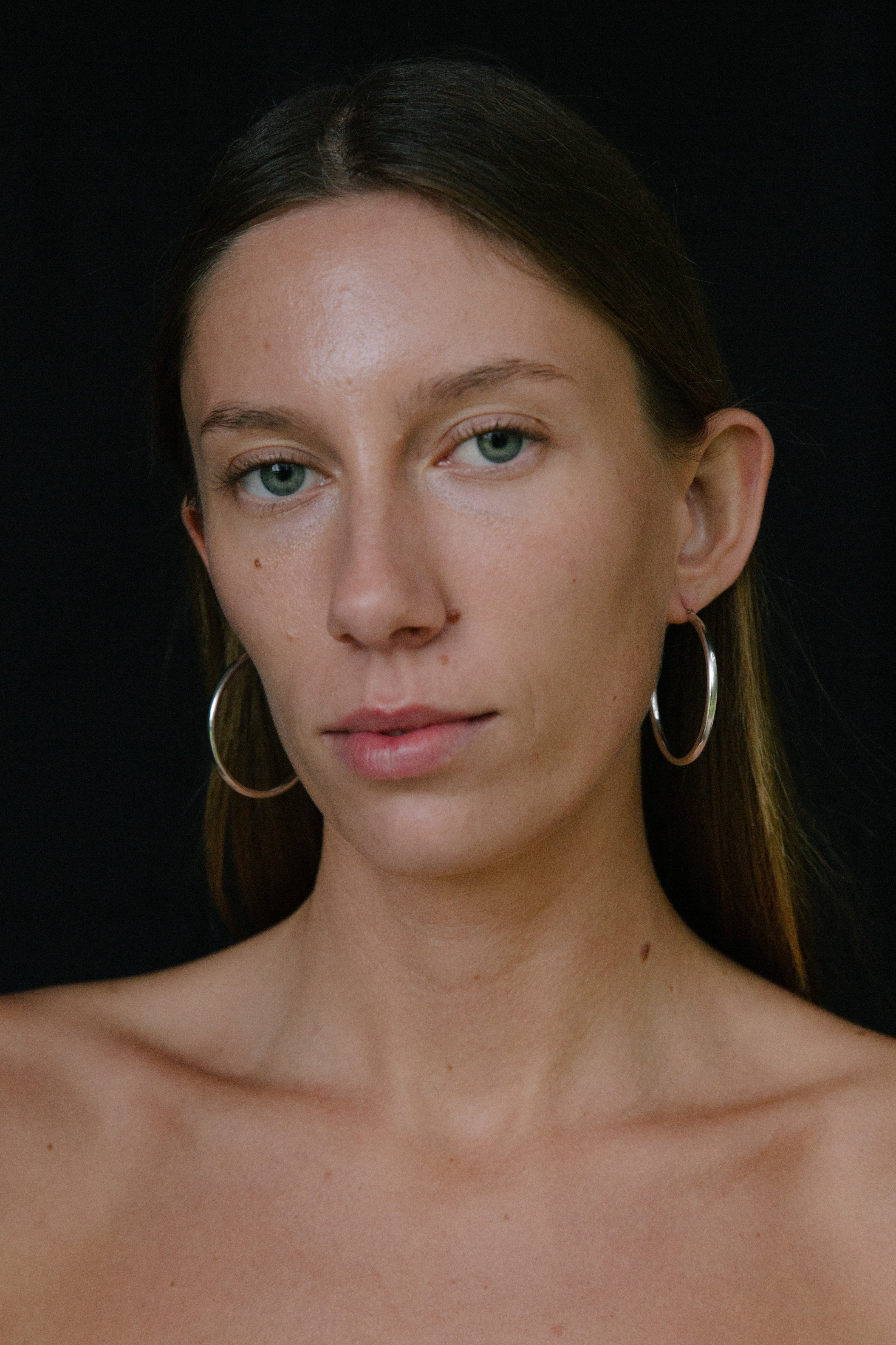 CHARLOTTE HOOP EARRINGS IN SILVER