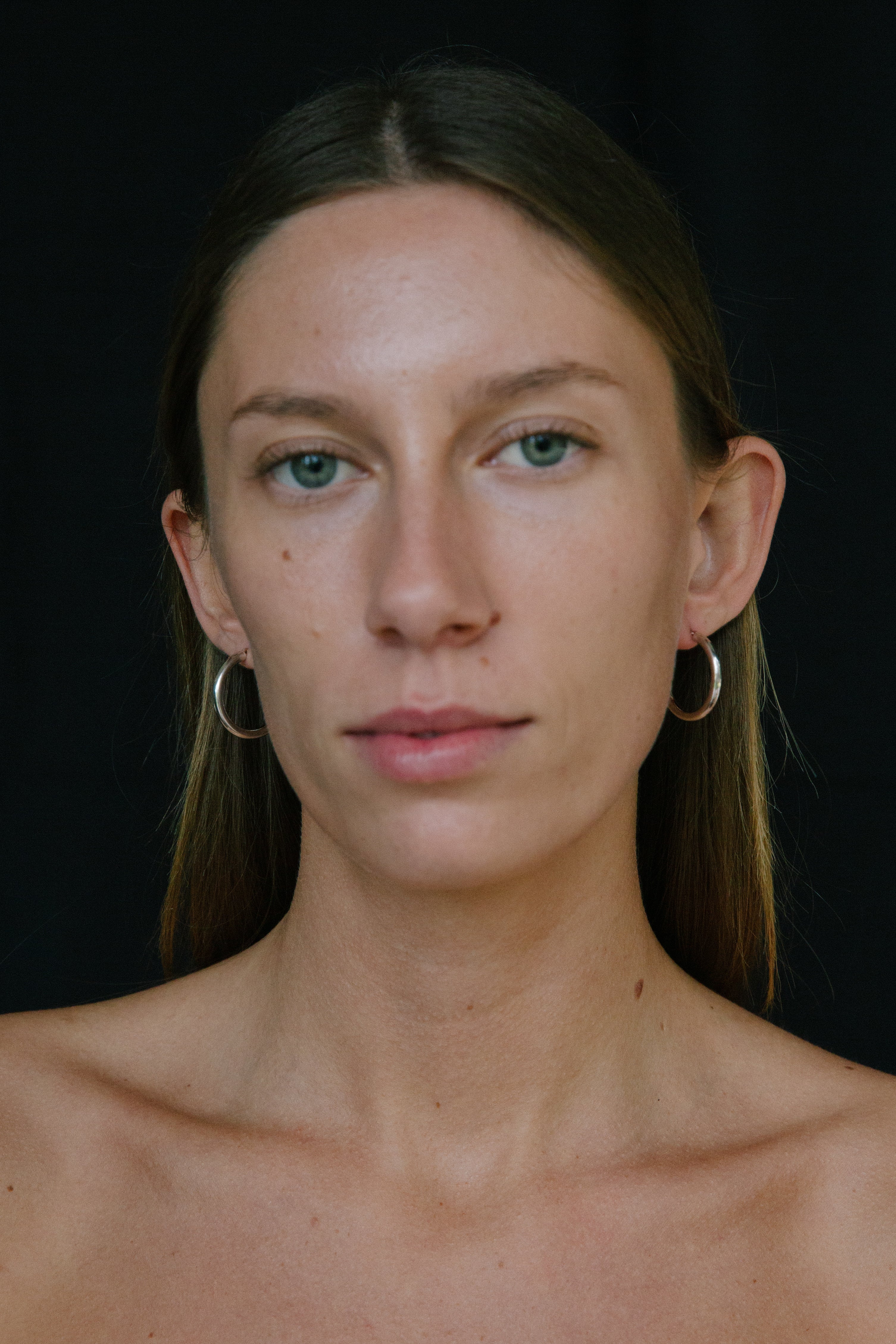 EDEN HOOP EARRINGS IN SILVER