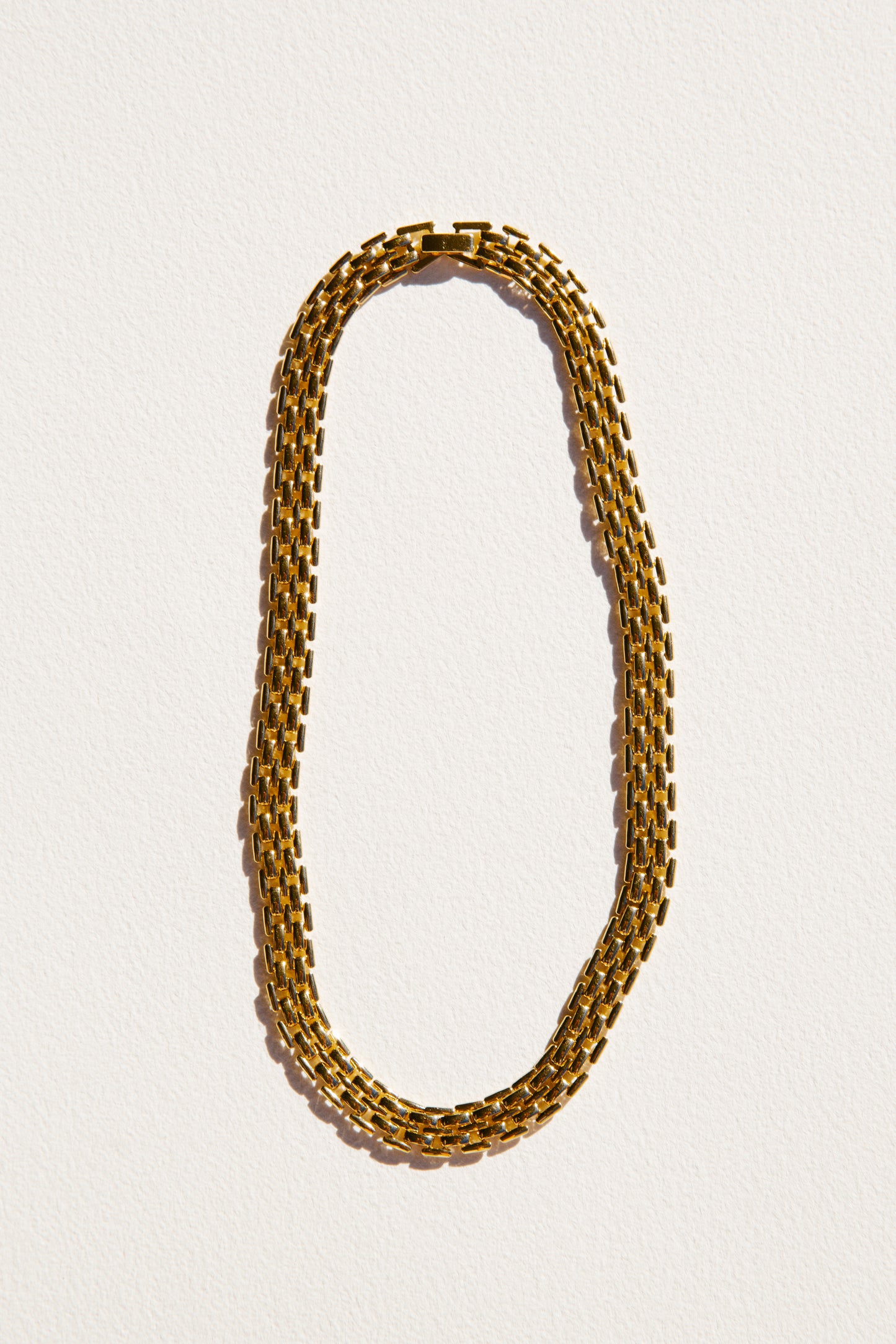 
                  
                    FINLEY NECKLACE
                  
                